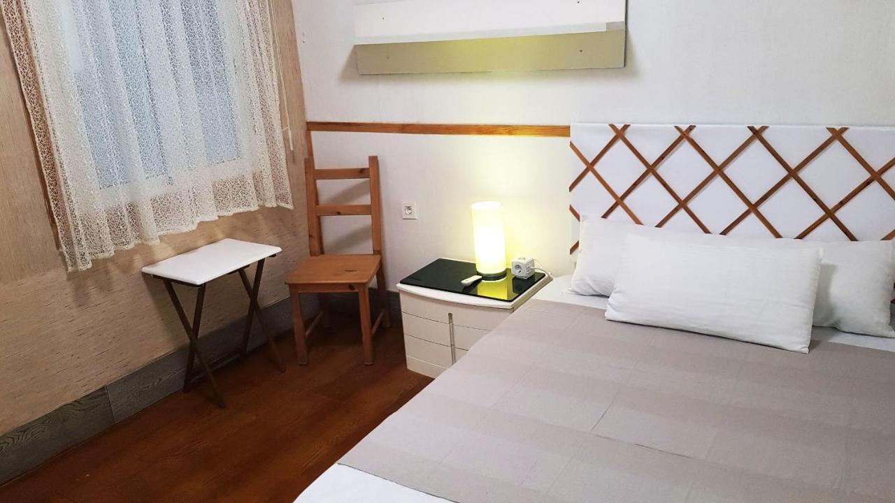 Apartament Sagrada Familia Bed & Breakfast Barcelona Exterior foto